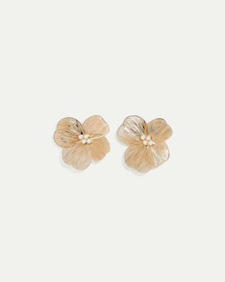 Flower Earrings with Pearls