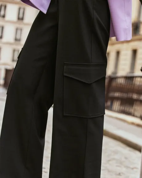 Straight-Leg High-Rise Cargo Pant - The Timeless