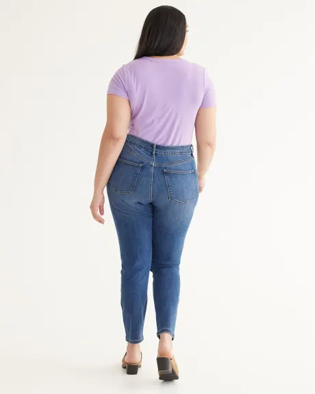 Skinny-Leg High-Rise Jean - The Signature (R) - Curvy Fit