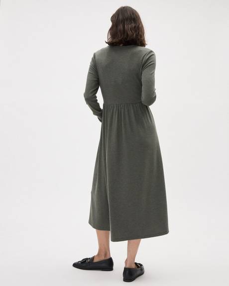 Robe d'Allaitement à Encolure Croisée en Tricot Côtelé - Thyme Maternité