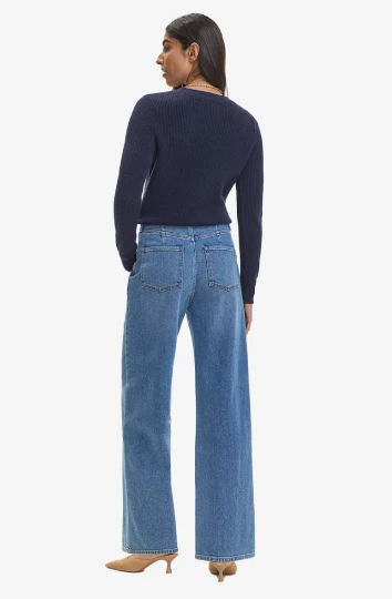 Wide-leg jeans for women