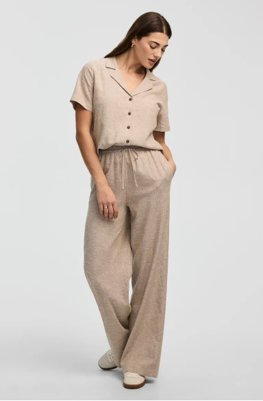 Wide-leg pants for women