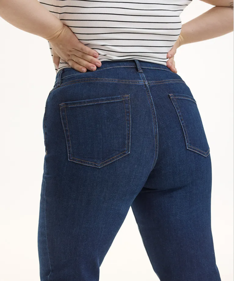 curvy pants and jeans for women